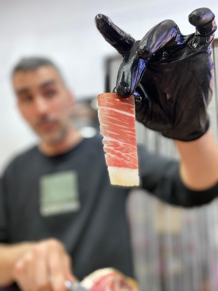 WhatsApp Image 2024-05-20 at 12.39.09 (1)